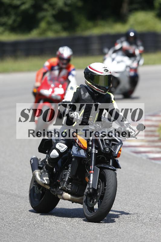/27 12.06.2025 Ducati Schweiz Trackday Warmup  ADR/gruen-vert/29
